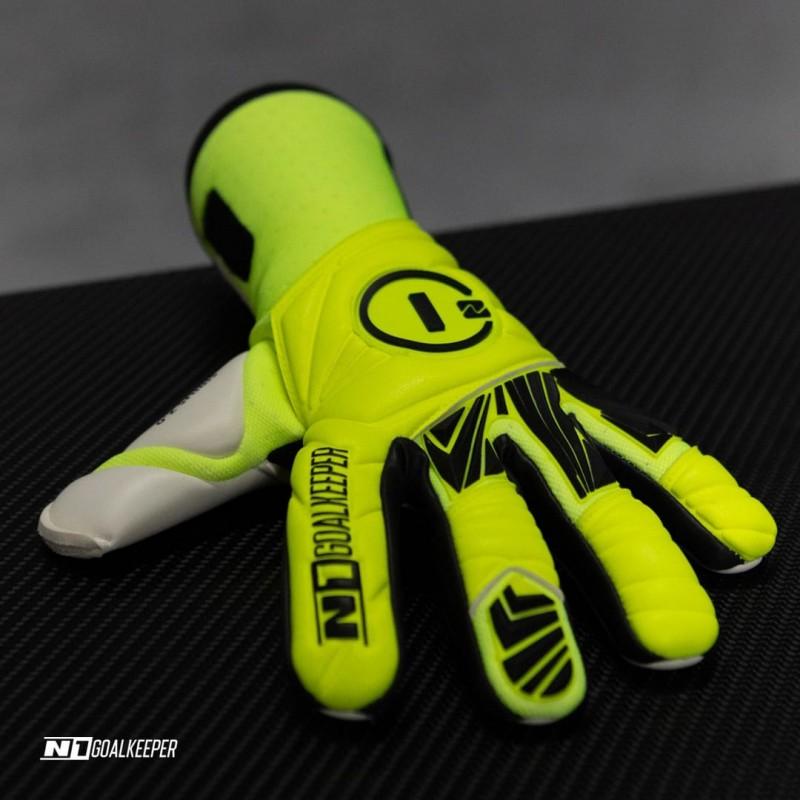 n1 goalkeeper Guantes de Portero Sirius 2.0 Neon UGT+ II En oferta