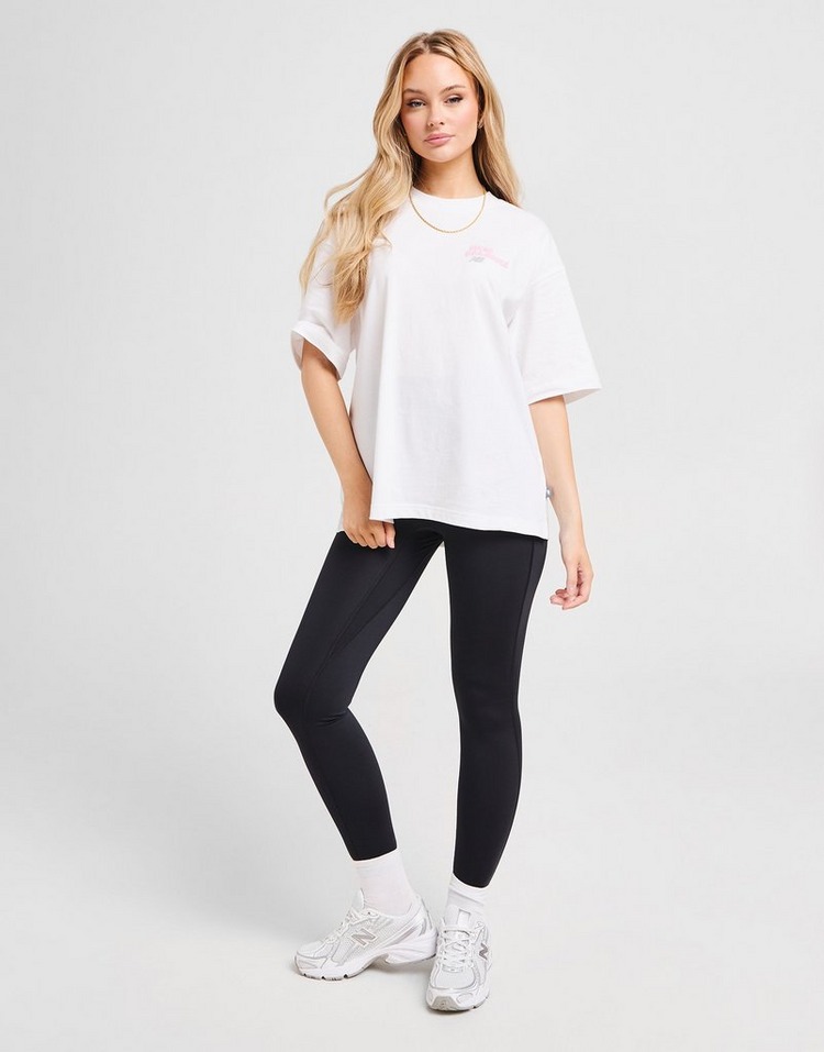 JD Sports New Balance Camiseta 9060 Graphic Boyfriend Rebajas online