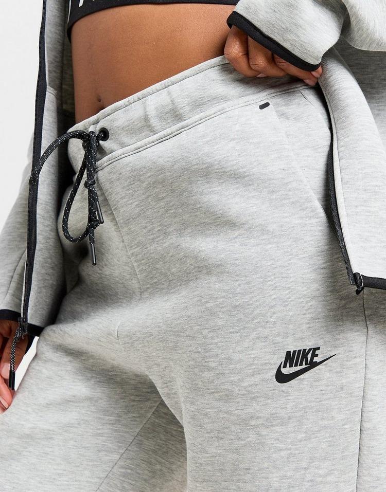 JD Sports Nike Joggers Tech Fleece Libre de impuestos