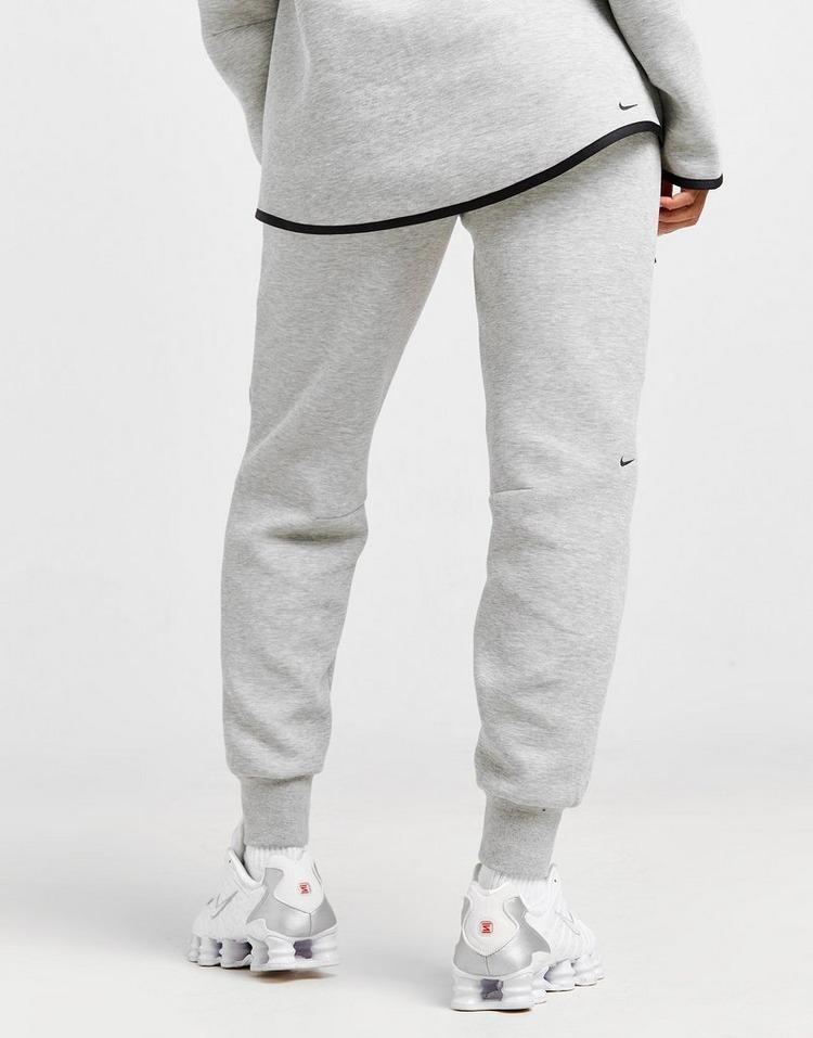 JD Sports Nike Joggers Tech Fleece Libre de impuestos