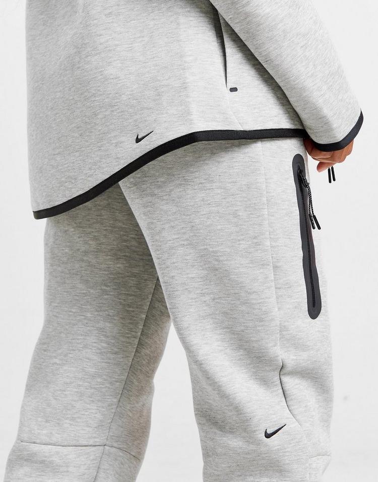 JD Sports Nike Joggers Tech Fleece Libre de impuestos