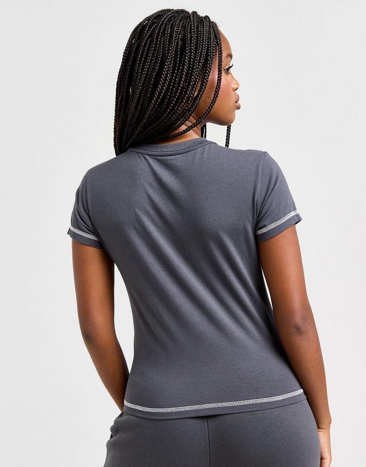JD Sports Nike Camiseta Graphic Swoosh Chill Ofertas