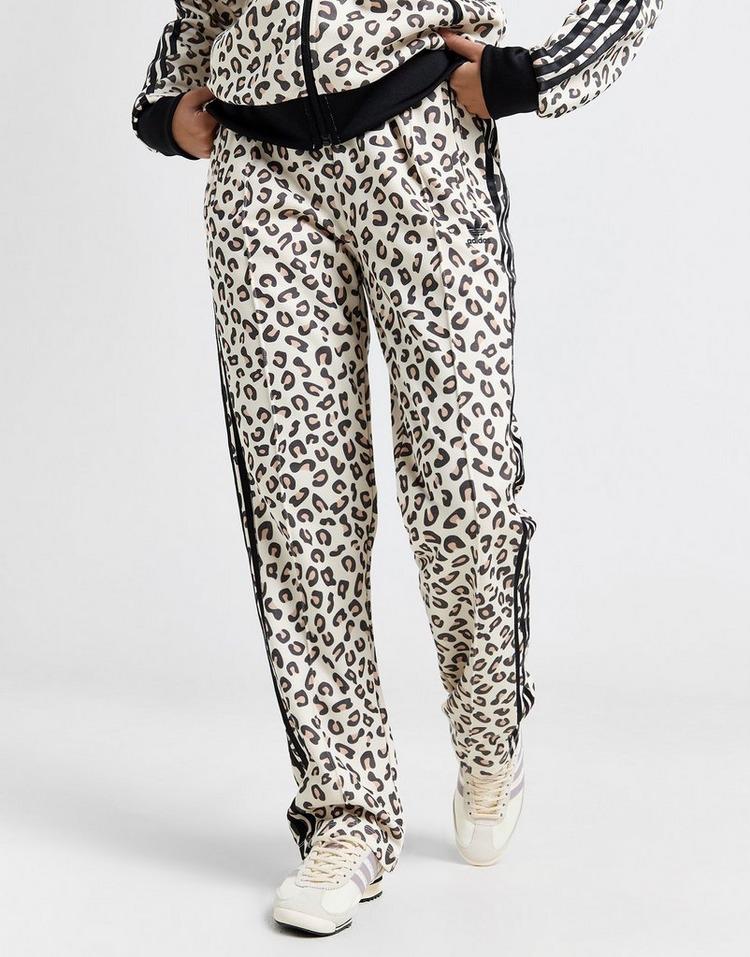 JD Sports adidas Pantalón Firebird Leopard Oferta especial