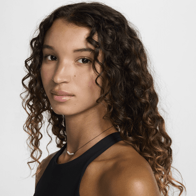 Nike Nike One TwistSujetador deportivo de sujeción ligera con forro ligero y escote alto - Mujer En línea
