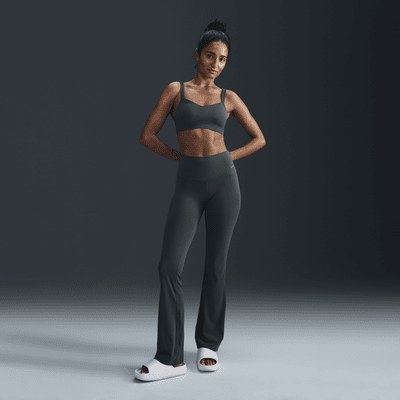 Nike Nike Zenvy StrappySujetador deportivo de sujeción ligera con almohadilla - Mujer Outlet
