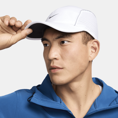 Nike Nike Dri-FIT ADV FlyGorra AeroBill AeroAdapt sin estructura Ofertas de temporada