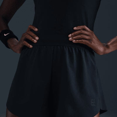 Nike NikeCourt Ace AdvantagePantalón corto de tenis Dri-FIT - Mujer 2025