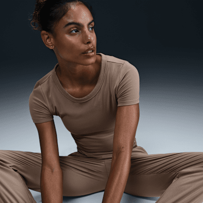 Nike Nike One FittedCamiseta corta de manga corta Dri-FIT - Mujer Ofertas especiales