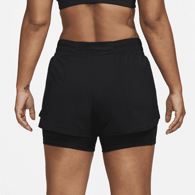 Nike Nike OnePantalón corto de 8 cm con talle medio y diseño 2 en 1 Dri-FIT - Mujer Devoluciones gratuitas