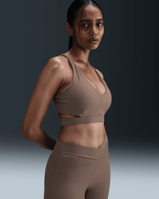 Nike Nike Zenvy RibSujetador deportivo de sujeción ligera con almohadilla - Mujer 2025