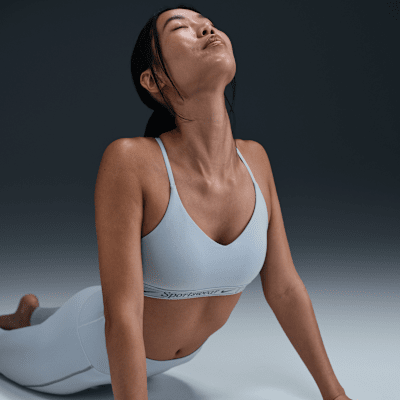 Nike Nike IndySujetador deportivo regulable de sujeción ligera con almohadilla - Mujer Descuento por venta flash