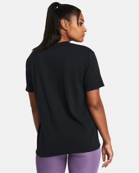 Under Armour Camiseta de manga corta oversize UA Heavyweight Embroidered Patch Boyfriend para mujer   Precio ultrabajo