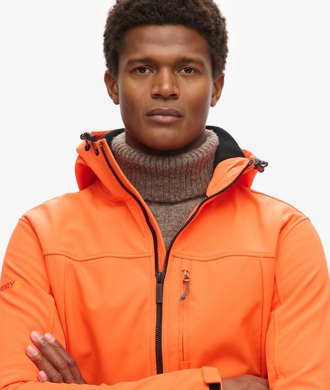 superdry Chaqueta con capucha de tejido softshell Trekker En línea