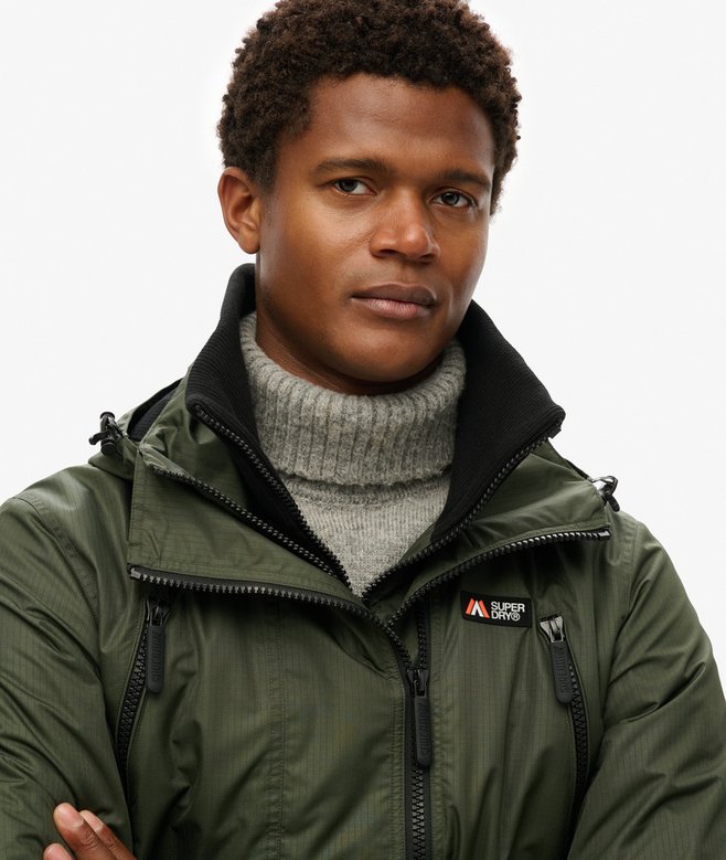superdry Chaqueta cortavientos con capucha Mountain Limitado a 3 días