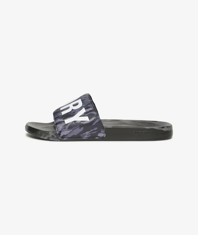 superdry Chanclas de piscina veganas con estampado de camuflaje Rebajas