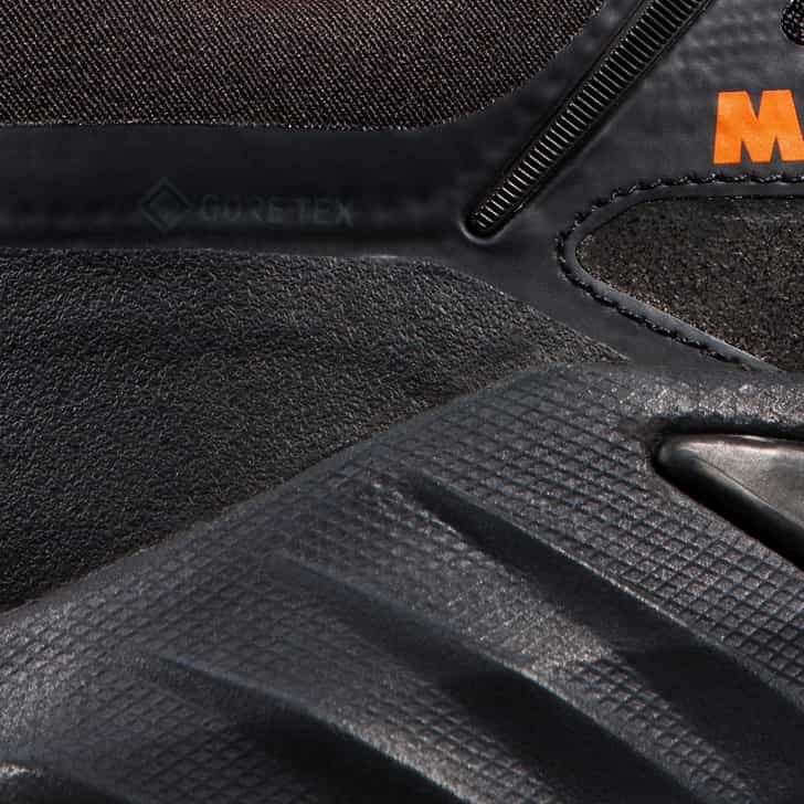 mammut Sapuen Low GTX Men Solo queda un día
